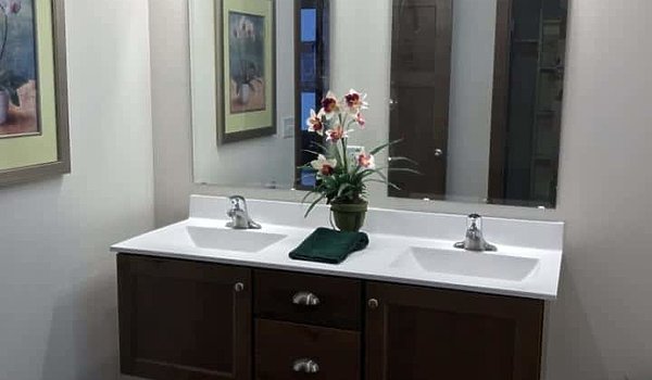 Classic / Glenwood Bathroom 71694