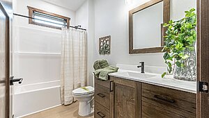 Platinum / Jackson Bathroom 121246