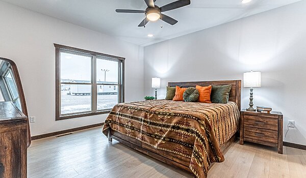 Platinum / Jackson Bedroom 121242