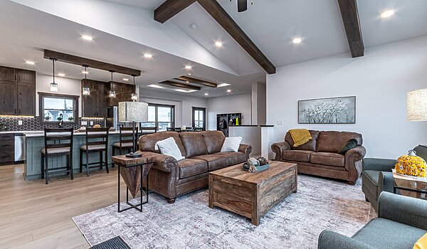 Platinum / Jackson Interior 121235