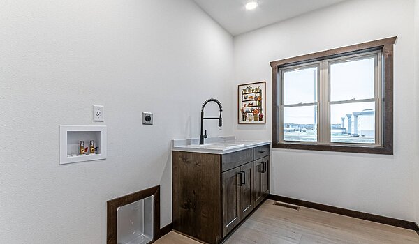 Platinum / Jackson Utility 121247