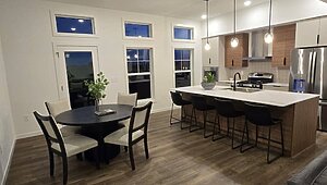 Platinum / Yukon Interior 132022