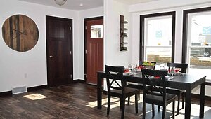 Platinum / Huntley Interior 132034