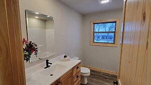 Classic / Thompson Interior 132064