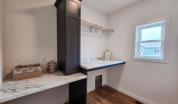 Platinum / Maxwell Interior 114643