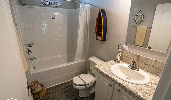 DCA Series / 2866-2043 Bathroom 36830