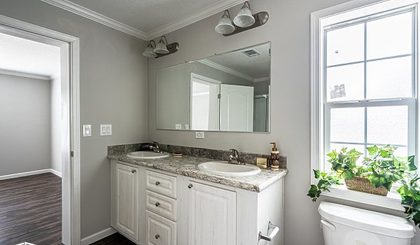 Rebirth Series / Marco 54 2839-216 Bathroom 48766