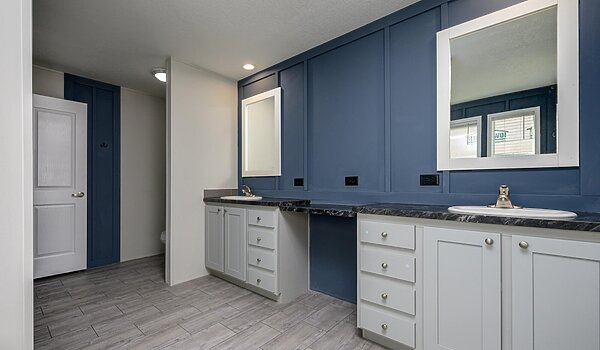 HD Series / Daphne 32242-629 Interior 126981