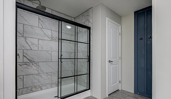 HD Series / Daphne 32242-629 Interior 126982