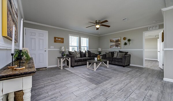 HD Series / Daphne 32242-629 Interior 126972