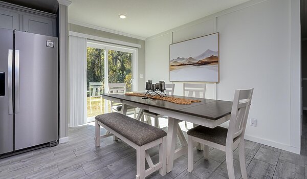 HD Series / Daphne 32242-629 Interior 126976