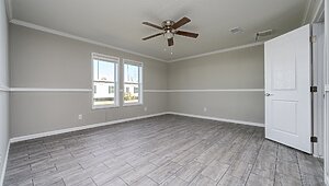 HD Series / Daphne 32242-629 Interior 126978