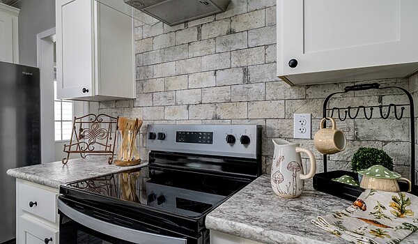 LTT Series / Annabelle 2885-346 Interior 126920