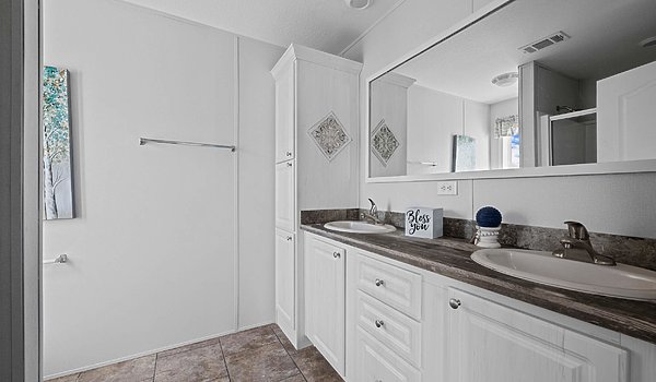 Community / Sanibel Bathroom 79232