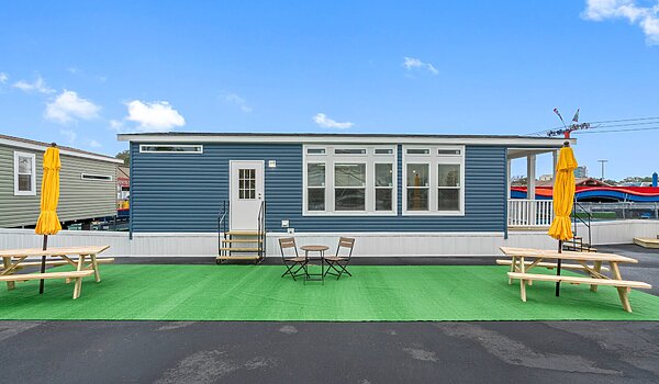 Park Model / Daisy 1425-660 Exterior 126957