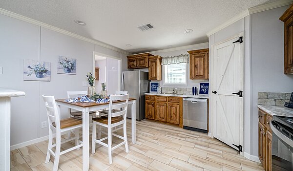 HD Series / Captiva 28195-634 Interior 126947