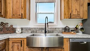Rebirth Series / Kinder Lou 1634-706 Interior 127095