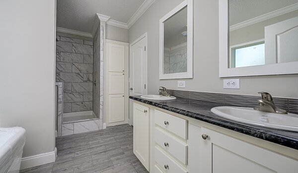 Rebirth Series / Loki 32256-670 Interior 127111