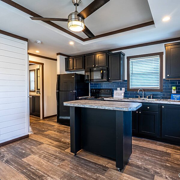 Park Model RV / APX 122 Kitchen 118429