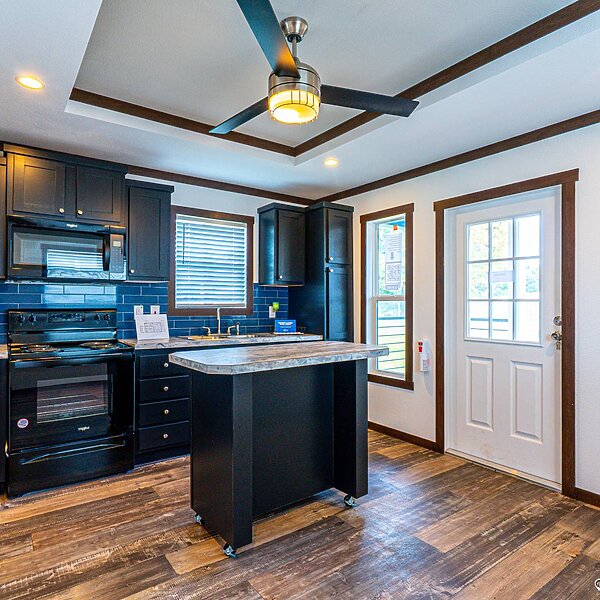 Park Model RV / APX 122 Kitchen 118430