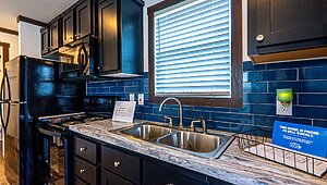 Park Model RV / APX 122 Kitchen 118431