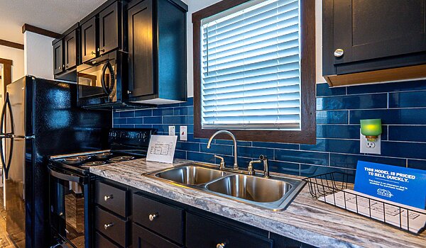 Park Model RV / APX 122 Kitchen 118431