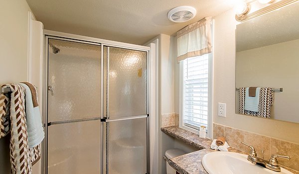 Park Model RV / APH 522A-SL Bathroom 32791