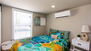 Park Model RV / APH 527 Bedroom 32913