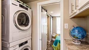 Park Model RV / APH 527 Utility 32917