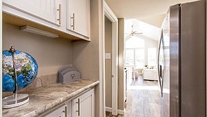 Park Model RV / APH 527 Kitchen 32912