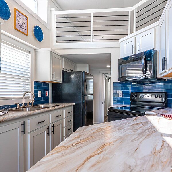 Park Model RV / APS 527B-SL Kitchen 118444