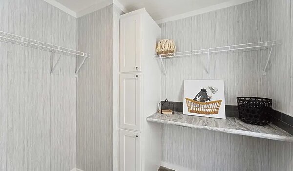 Brave Series / The Maddux 3248464BRV Interior 127246