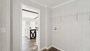 Brave Series / The Maddux 3248464BRV Interior 127247