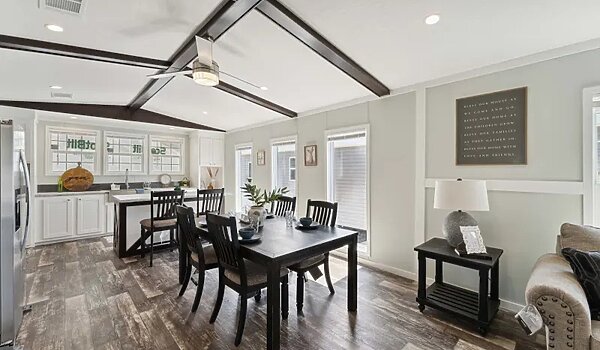 Brave Series / The Maddux 3248464BRV Interior 127237