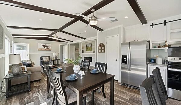 Brave Series / The Maddux 3248464BRV Interior 127238