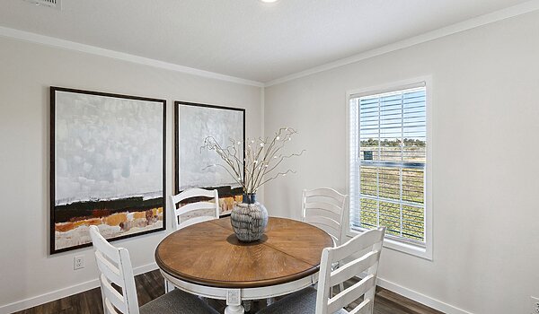 Brave Series / The Justice Interior 123045