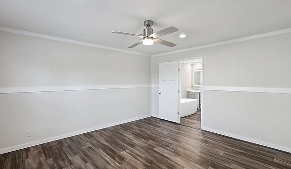 Brave Series / The Justice Interior 123046