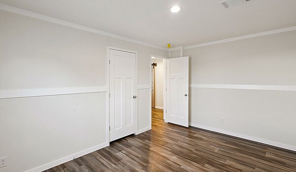 Brave Series / The Justice Interior 123047