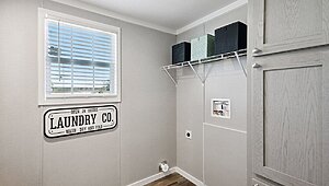 Brave Series / The Justice Interior 123051