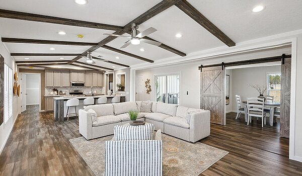 Brave Series / The Justice Interior 123036