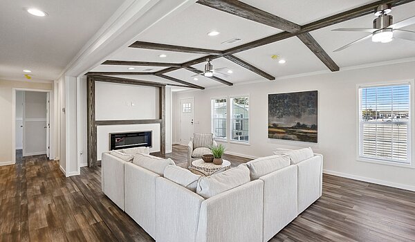 Brave Series / The Justice Interior 123038