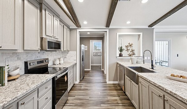 Brave Series / The Justice Interior 123042