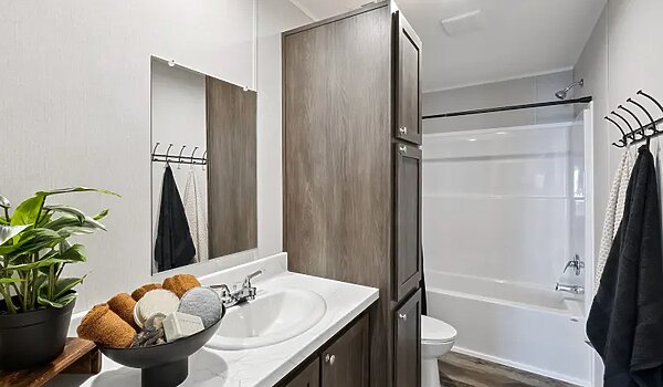 Minor League / Pelican Interior 127261