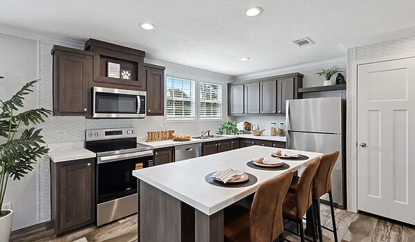 Minor League / Pelican Interior 127251