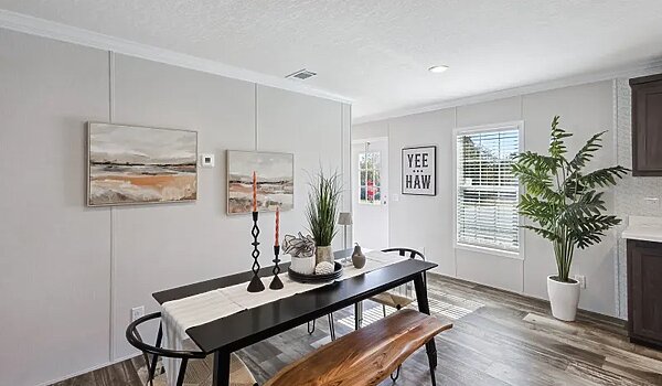 Minor League / Pelican Interior 127254