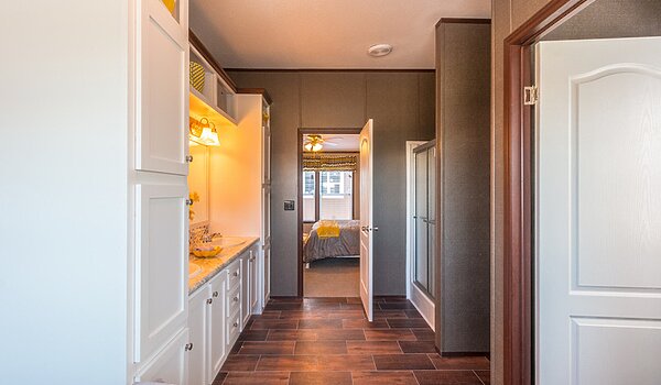 Masterpiece / Arlington 30523A Bathroom 139286