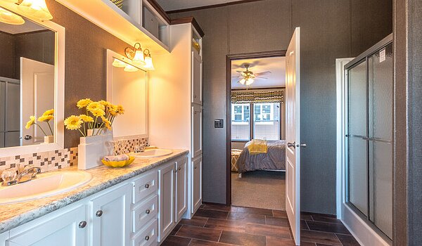 Masterpiece / Arlington 30523A Bathroom 139288