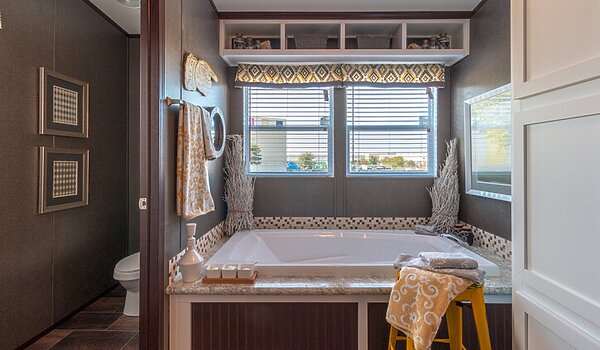 Masterpiece / Arlington 30523A Bathroom 139290
