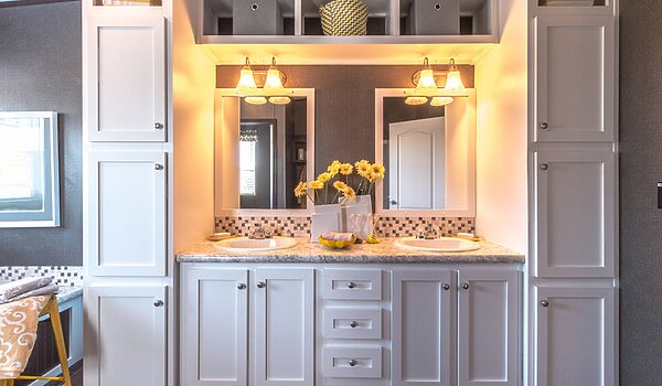 Masterpiece / Arlington 30523A Bathroom 139291
