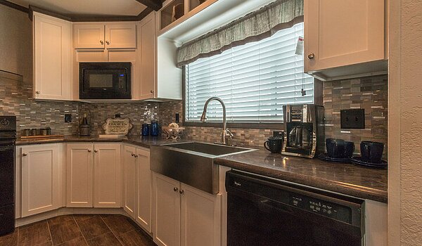 Masterpiece / Arlington 30483A Kitchen 139197